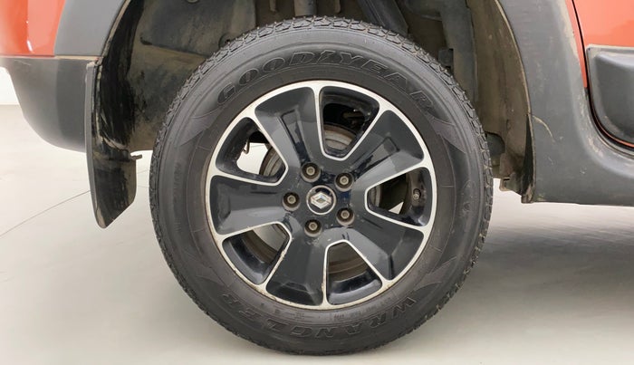 2017 Renault Duster 110 PS RXZ 4X2 AMT DIESEL, Diesel, Automatic, 85,431 km, Right Rear Wheel