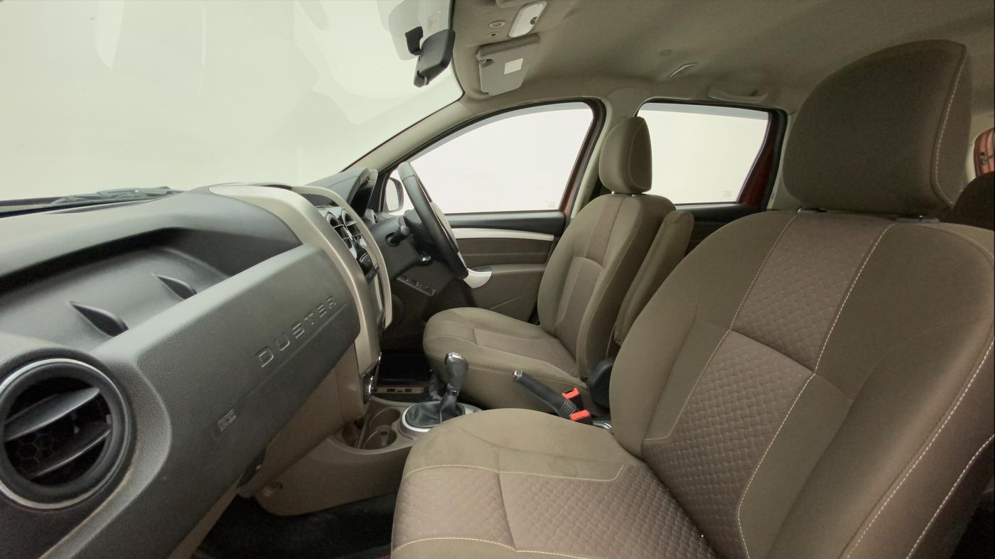 2017 Renault Duster 110 PS RXZ 4X2 AMT DIESEL, Diesel, Automatic, 85,431 km, Right Side Front Door Cabin