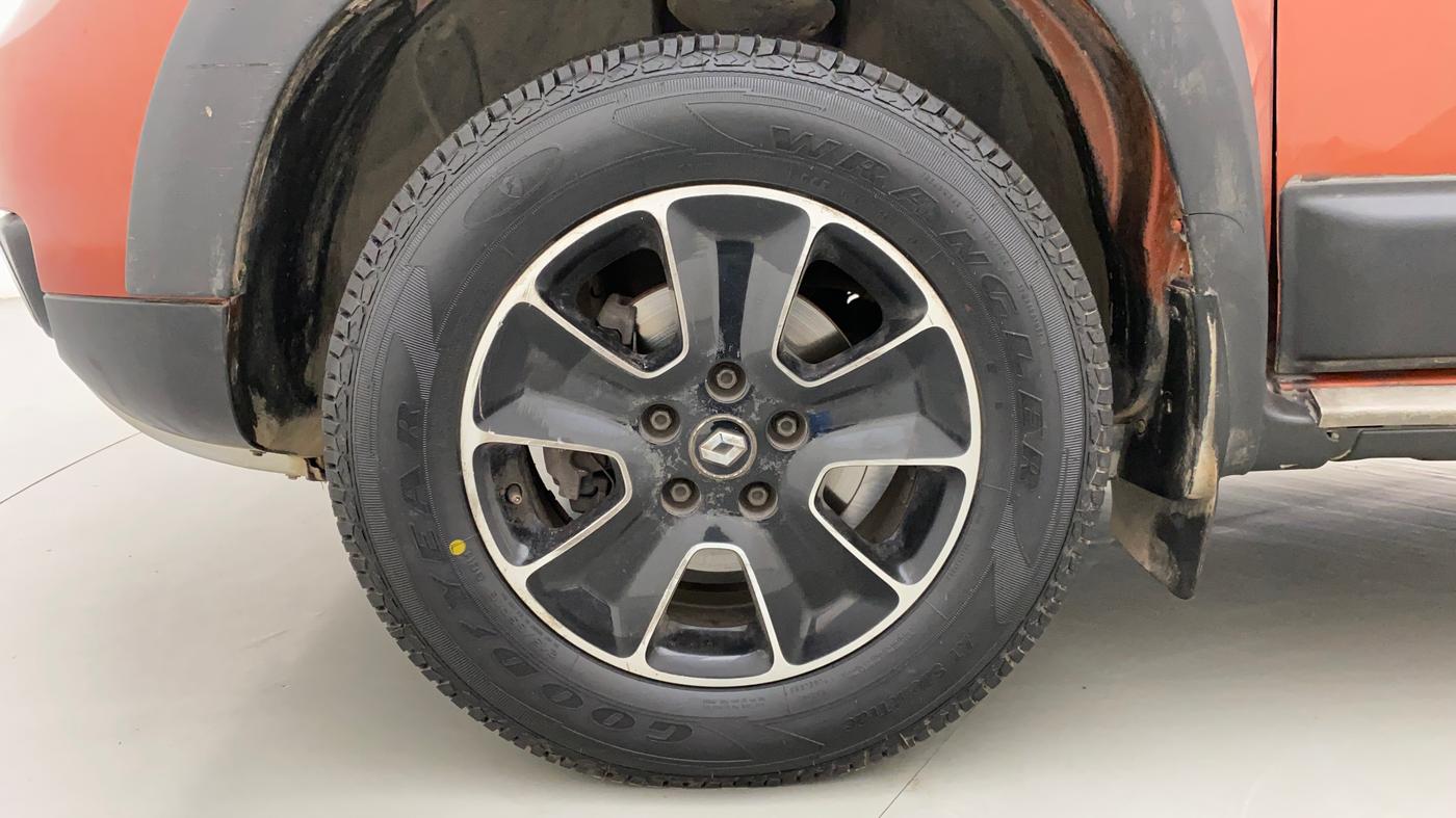 2017 Renault Duster 110 PS RXZ 4X2 AMT DIESEL, Diesel, Automatic, 85,431 km, Left Front Wheel