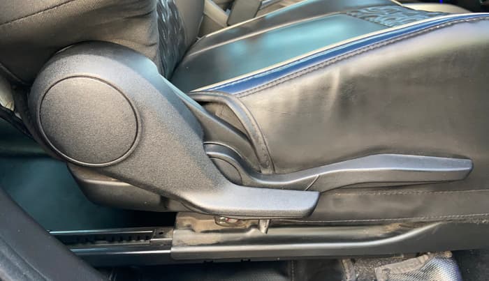 2022 Maruti Baleno ALPHA 1.2 AGS, Petrol, Automatic, 68,106 km, Driver Side Adjustment Panel