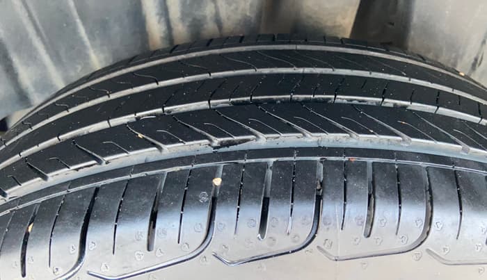 2022 Maruti Baleno ALPHA 1.2 AGS, Petrol, Automatic, 68,106 km, Left Rear Tyre Tread