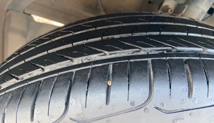 2022 Maruti Baleno ALPHA 1.2 AGS, Petrol, Automatic, 68,106 km, Left Front Tyre Tread
