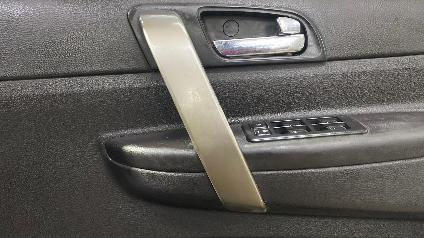 2017 Tata Safari Storme 2.2 EX 4X2, Diesel, Manual, 95,187 km, Driver Side Door Panels Control