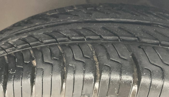 2018 Hyundai Elite i20 ASTA 1.2  CVT, Petrol, Automatic, 59,383 km, Left Front Tyre Tread