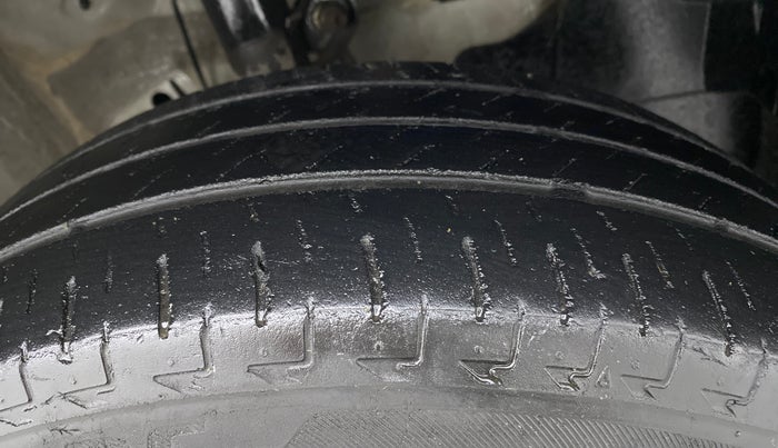 2018 Honda Amaze 1.2L I-VTEC S, Petrol, Manual, 47,976 km, Right Front Tyre Tread