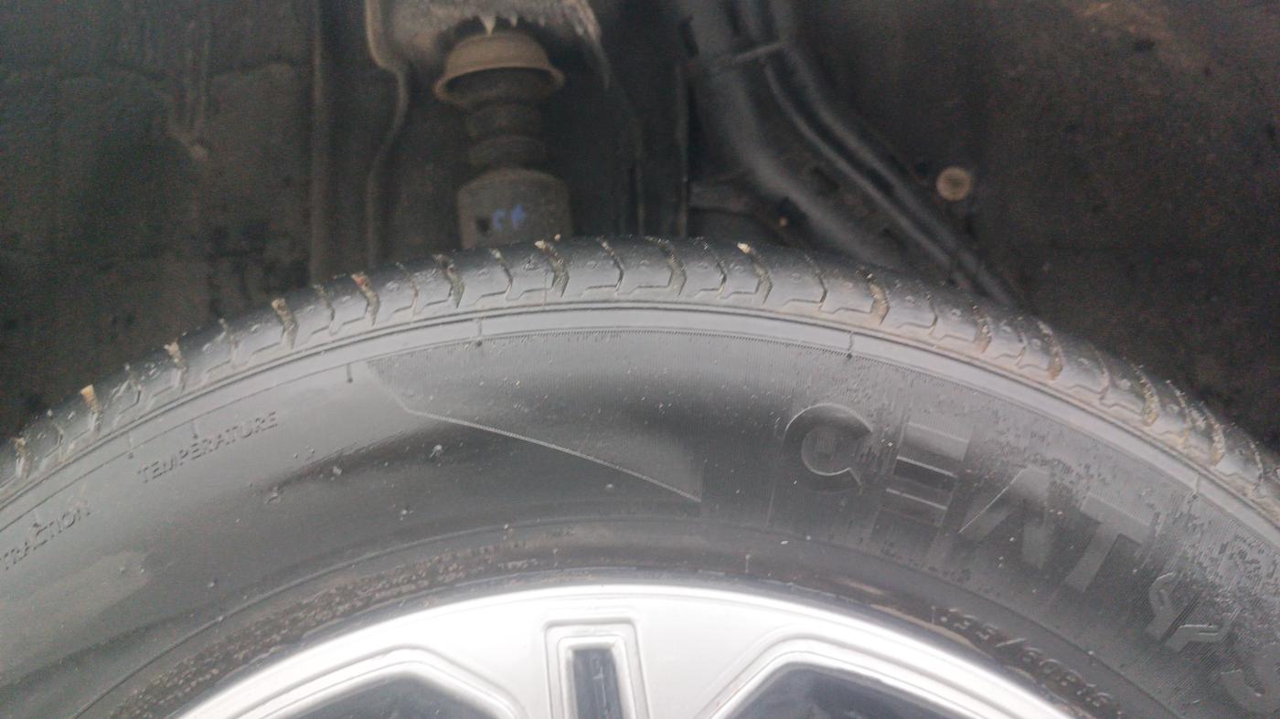 2021 Nissan MAGNITE XL, Petrol, Manual, 19,446 km, Right Rear Tyre Tread