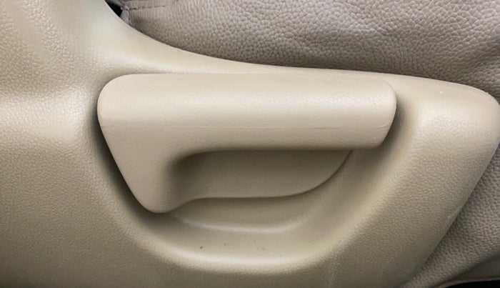 2014 Honda Amaze 1.2L I-VTEC EX, Petrol, Manual, 1,34,889 km, Driver Side Adjustment Panel