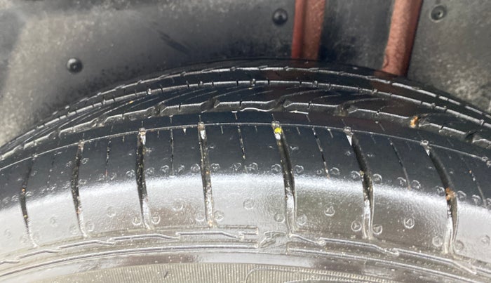 2020 MG HECTOR SHARP 1.5 DCT PETROL, Petrol, Automatic, 12,673 km, Left Rear Tyre Tread