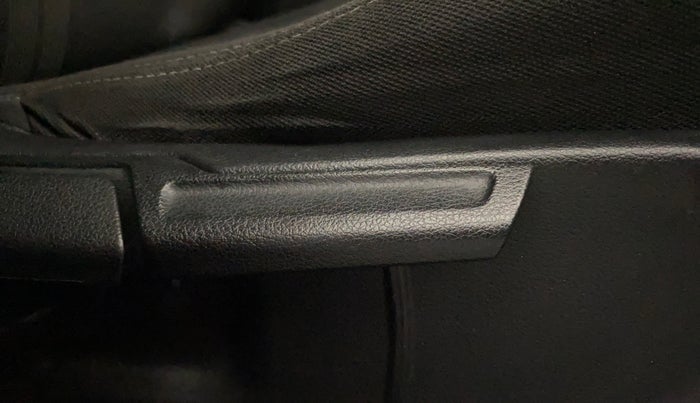 2020 Hyundai VENUE SX 1.0 TURBO, Petrol, Manual, 78,959 km, Driver Side Adjustment Panel