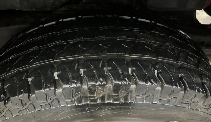 2021 Mahindra Thar LX  P 4WD AT CONVERTIBLE, Petrol, Automatic, 39,461 km, Left Rear Tyre Tread