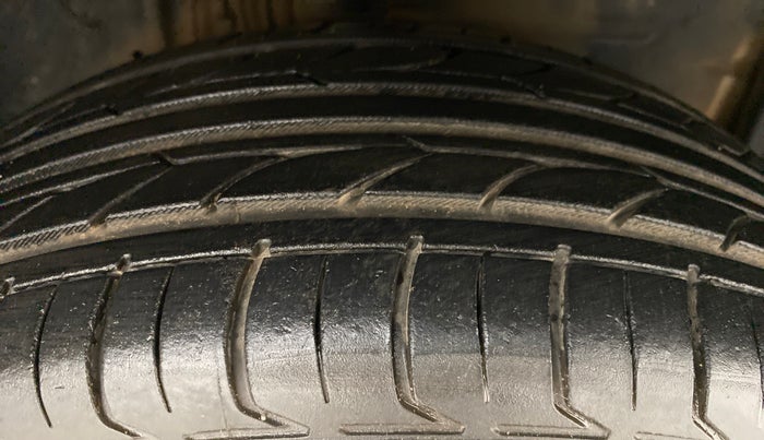 2018 Toyota YARIS VX CVT, Petrol, Automatic, 29,982 km, Right Front Tyre Tread