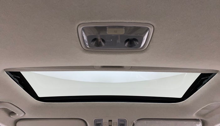 2022 KIA CARENS LUXURY PLUS 1.5 DIESEL AT 7 STR, Diesel, Automatic, 19,477 km, Moonroof/ Sunroof