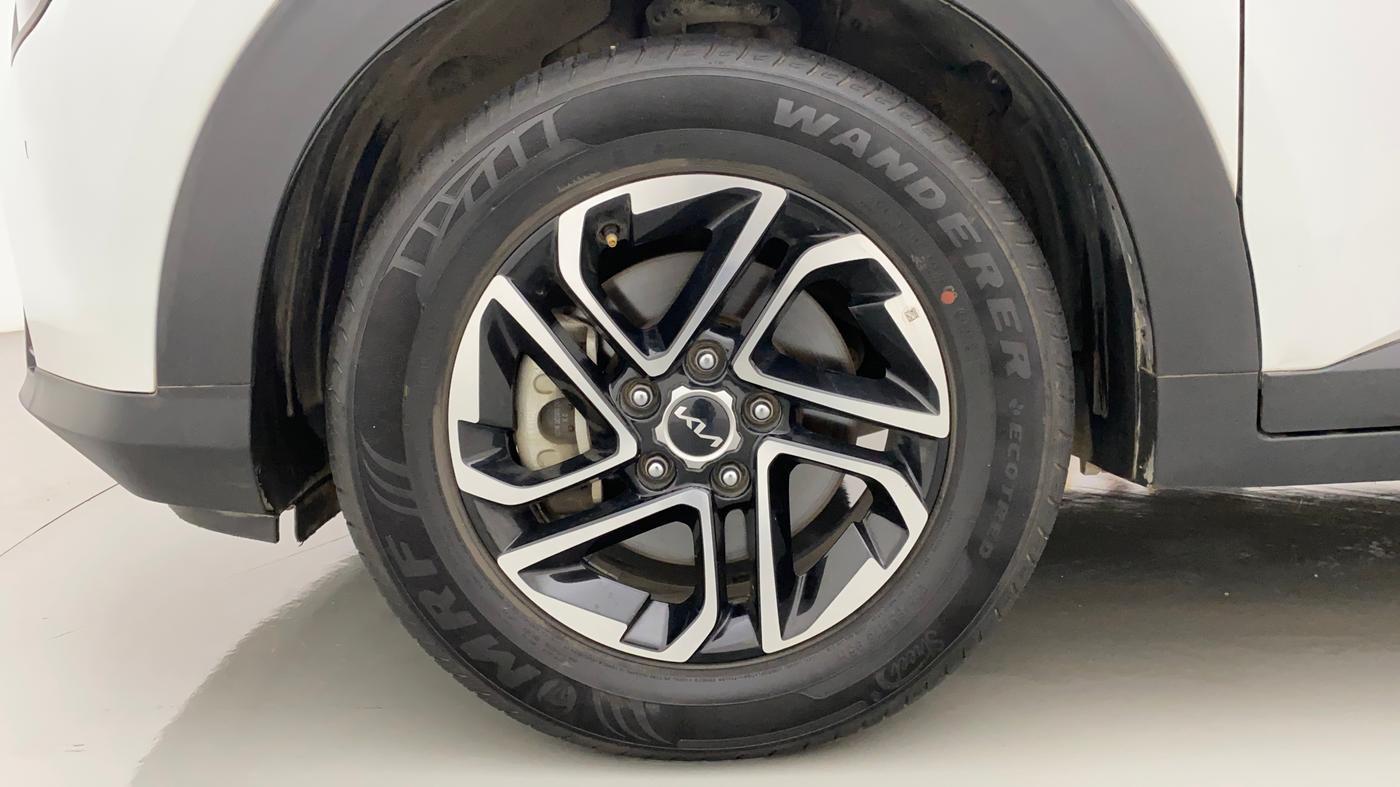 2022 KIA CARENS LUXURY PLUS 1.5 DIESEL AT 7 STR, Diesel, Automatic, 19,477 km, Left Front Wheel