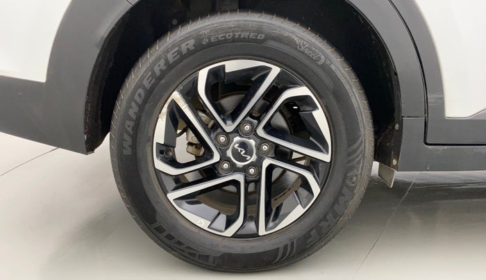 2022 KIA CARENS LUXURY PLUS 1.5 DIESEL AT 7 STR, Diesel, Automatic, 19,477 km, Right Rear Wheel