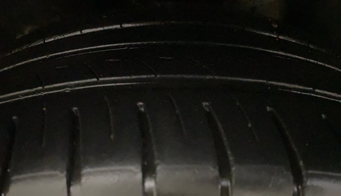 2015 Skoda Octavia ELEGANCE 1.8 TSI AT, Petrol, Automatic, 85,509 km, Right Rear Tyre Tread