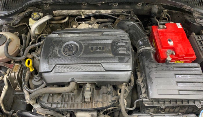 2015 Skoda Octavia ELEGANCE 1.8 TSI AT, Petrol, Automatic, 85,509 km, Engine View