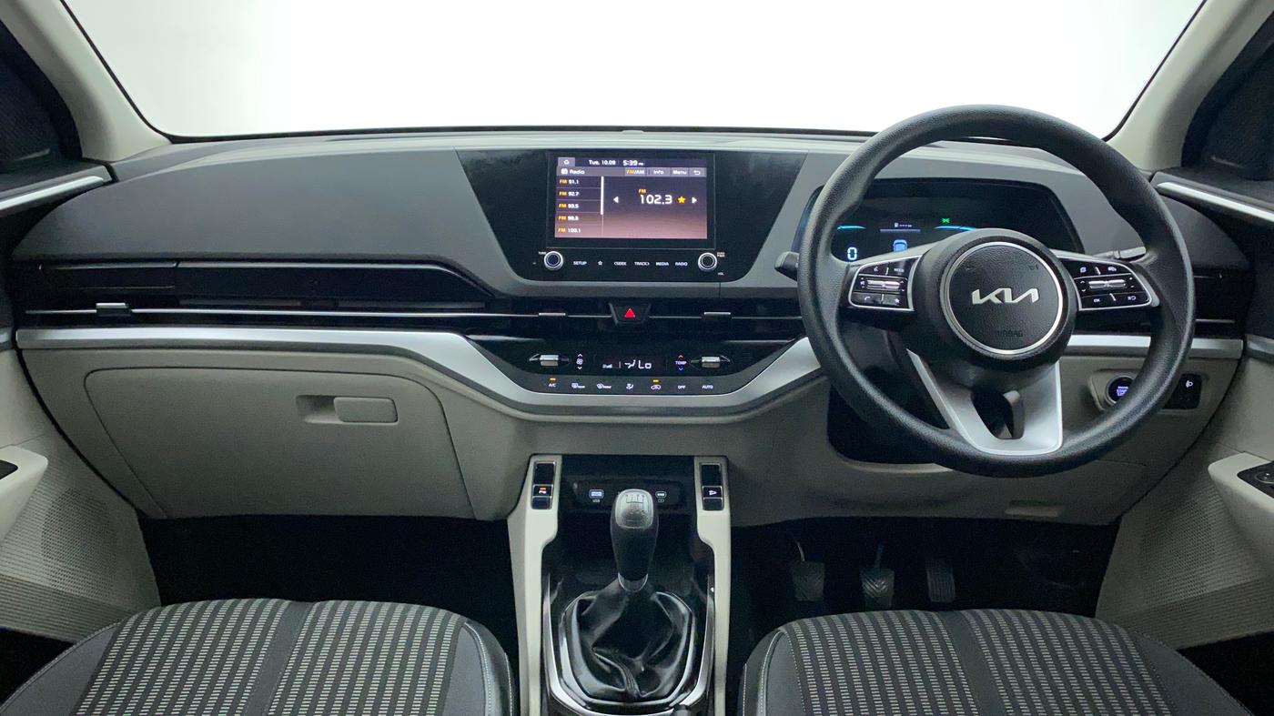 2023 KIA CARENS PRESTIGE PLUS 1.4 PETROL 7 STR, Petrol, Manual, 16,307 km, Dashboard