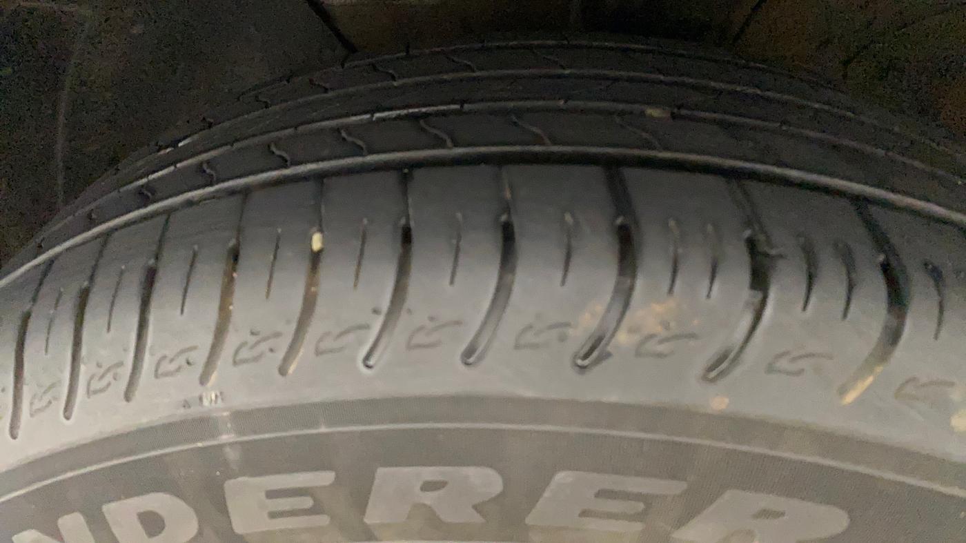 2023 KIA CARENS PRESTIGE PLUS 1.4 PETROL 7 STR, Petrol, Manual, 16,307 km, Left Front Tyre Tread