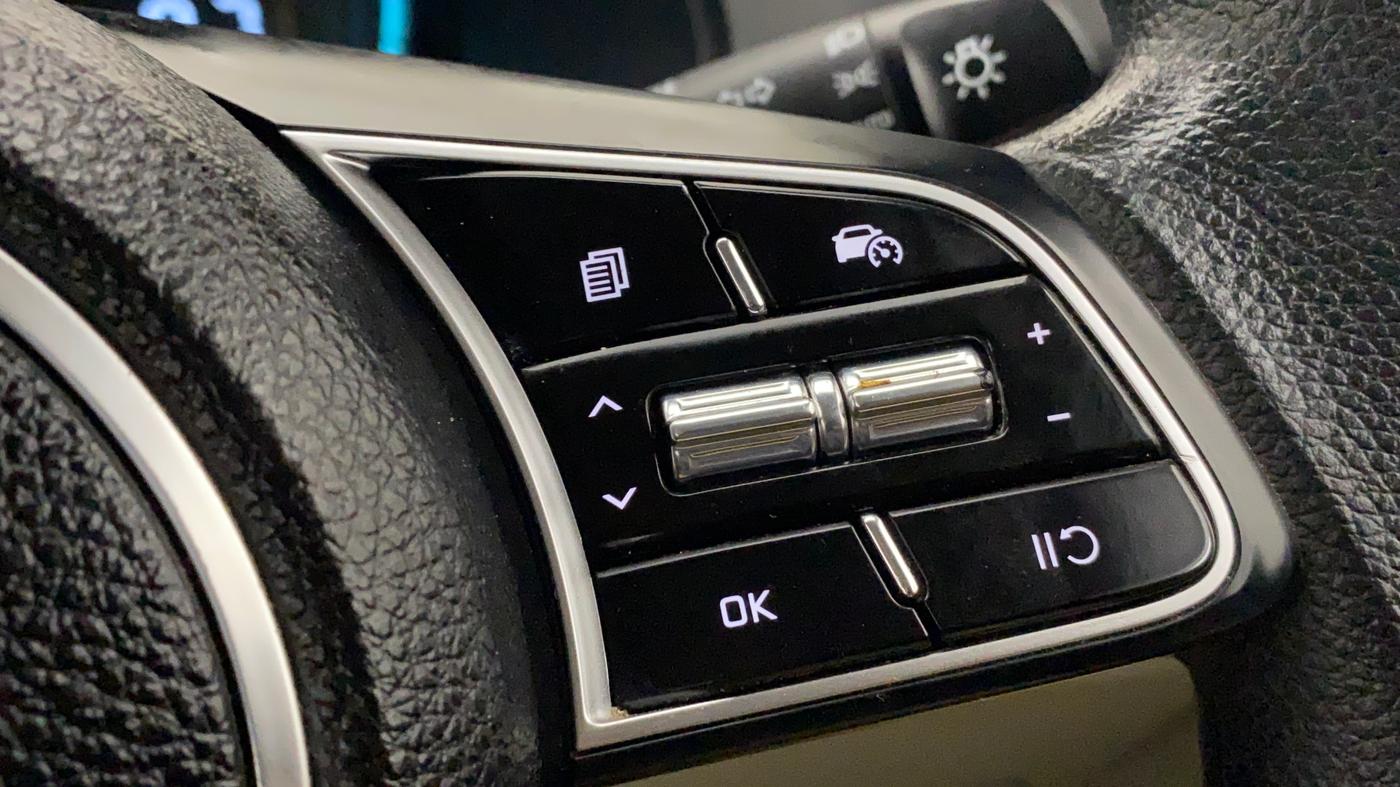 2023 KIA CARENS PRESTIGE PLUS 1.4 PETROL 7 STR, Petrol, Manual, 16,307 km, Adaptive Cruise Control