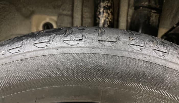 2018 Hyundai Elite i20 ASTA 1.4 CRDI (O), Diesel, Manual, 1,02,647 km, Left Rear Tyre Tread