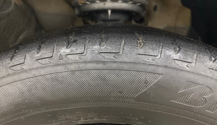 2018 Hyundai Elite i20 ASTA 1.4 CRDI (O), Diesel, Manual, 1,02,647 km, Right Front Tyre Tread