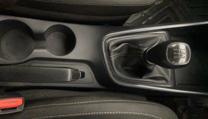 2021 Hyundai NEW I20 SPORTZ 1.2 MT, Petrol, Manual, 87,606 km, Gear Lever