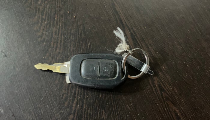 2019 Renault Kwid RXT 1.0 (O), Petrol, Manual, 56,377 km, Key Close Up