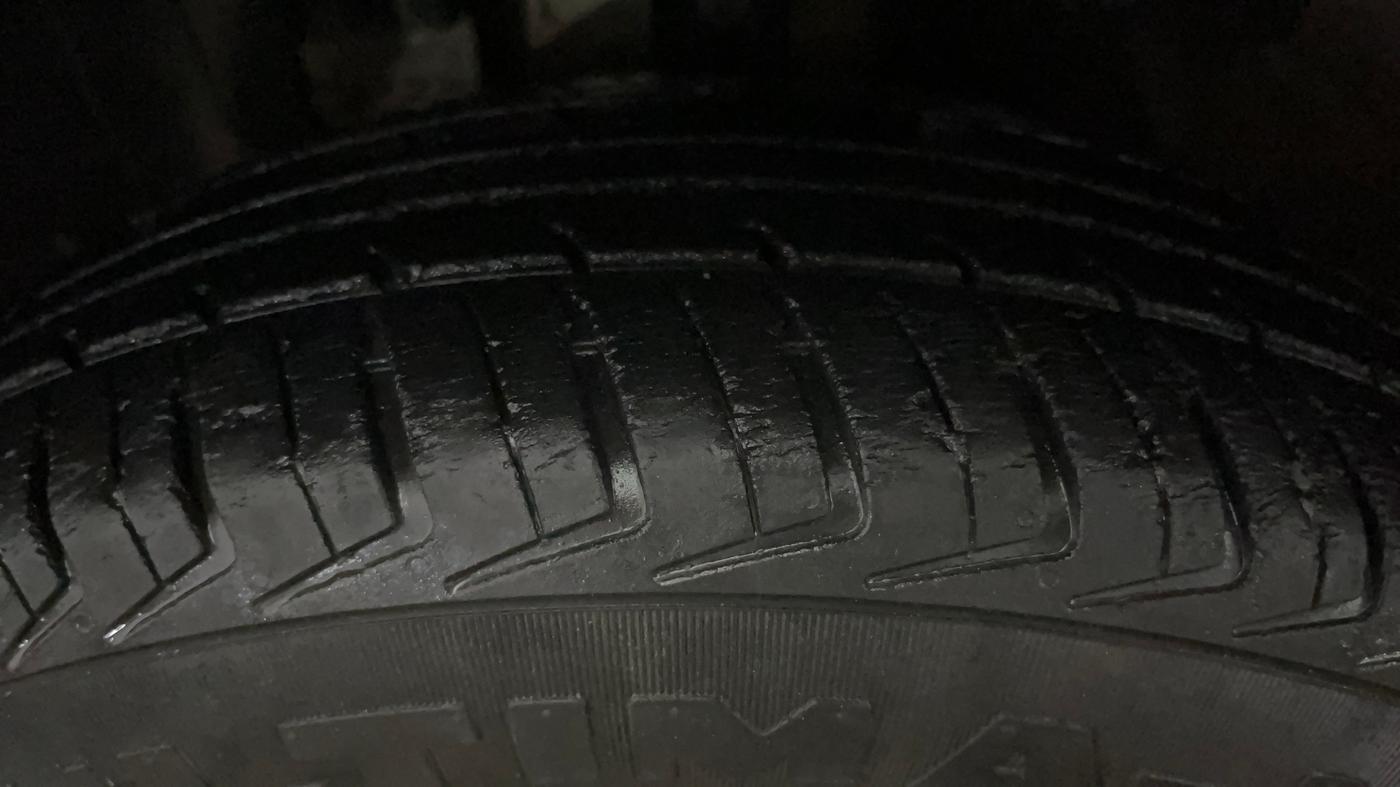 2019 Renault Kwid RXT 1.0 (O), Petrol, Manual, 56,423 km, Left Front Tyre Tread