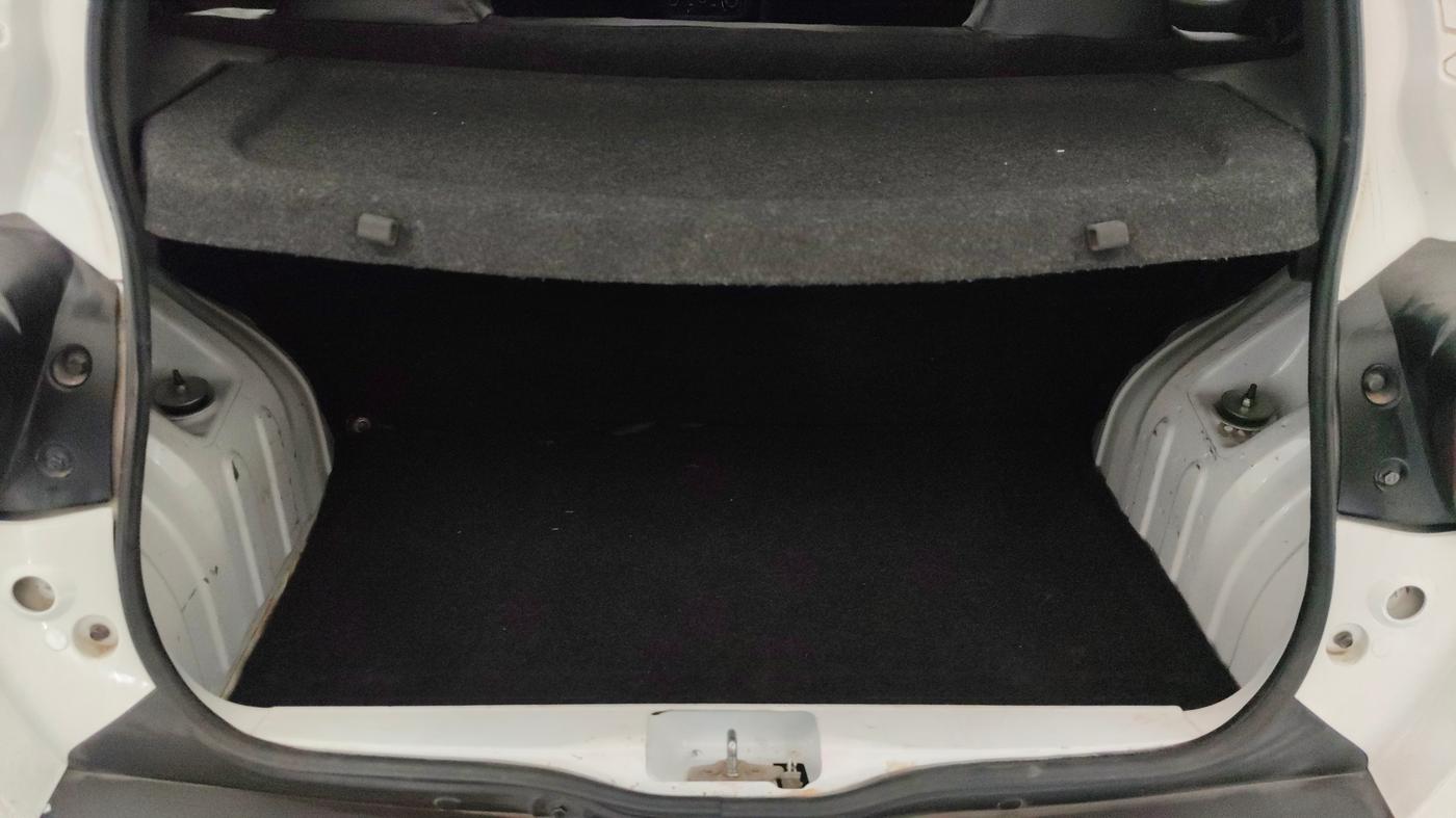 2021 Renault Kwid RXT 1.0 (O), Petrol, Manual, 37,499 km, Boot Inside