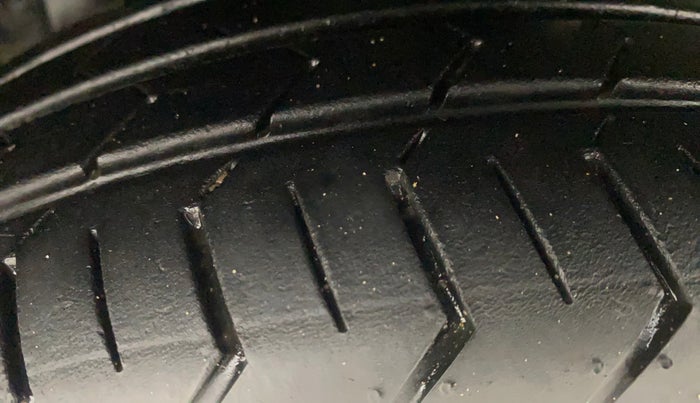 2024 Maruti Celerio ZXI PLUS AGS, Petrol, Automatic, 5,595 km, Left Front Tyre Tread