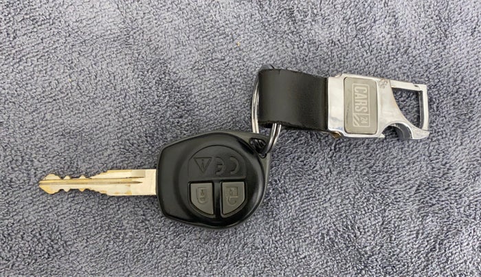 2018 Maruti Swift VXI, Petrol, Manual, 64,674 km, Key Close Up