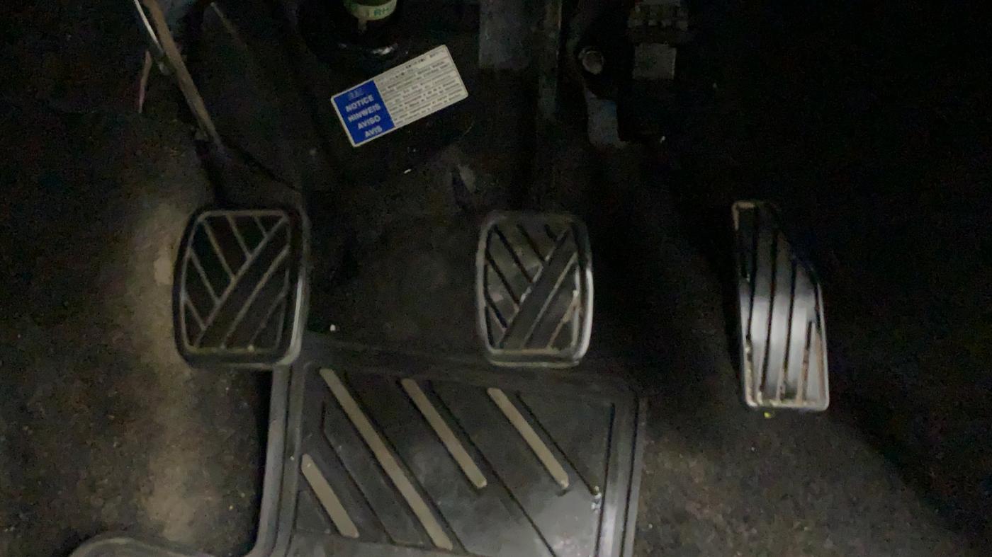 2018 Maruti Swift VXI, Petrol, Manual, 64,674 km, Pedals