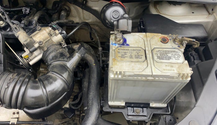 2014 Hyundai i10 MAGNA 1.1, Petrol, Manual, 69,018 km, Engine View - Left