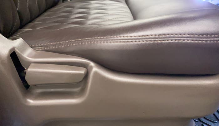2012 Maruti Zen Estilo LXI, Petrol, Manual, 46,574 km, Driver Side Adjustment Panel