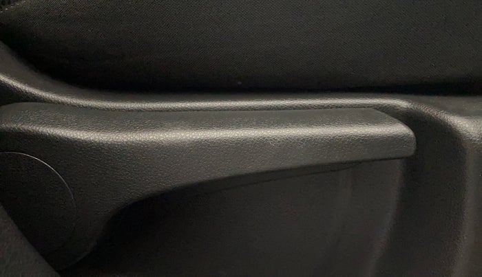 2020 Nissan Kicks XV TURBO 1.3 CVT, Petrol, Automatic, 37,765 km, Driver Side Adjustment Panel