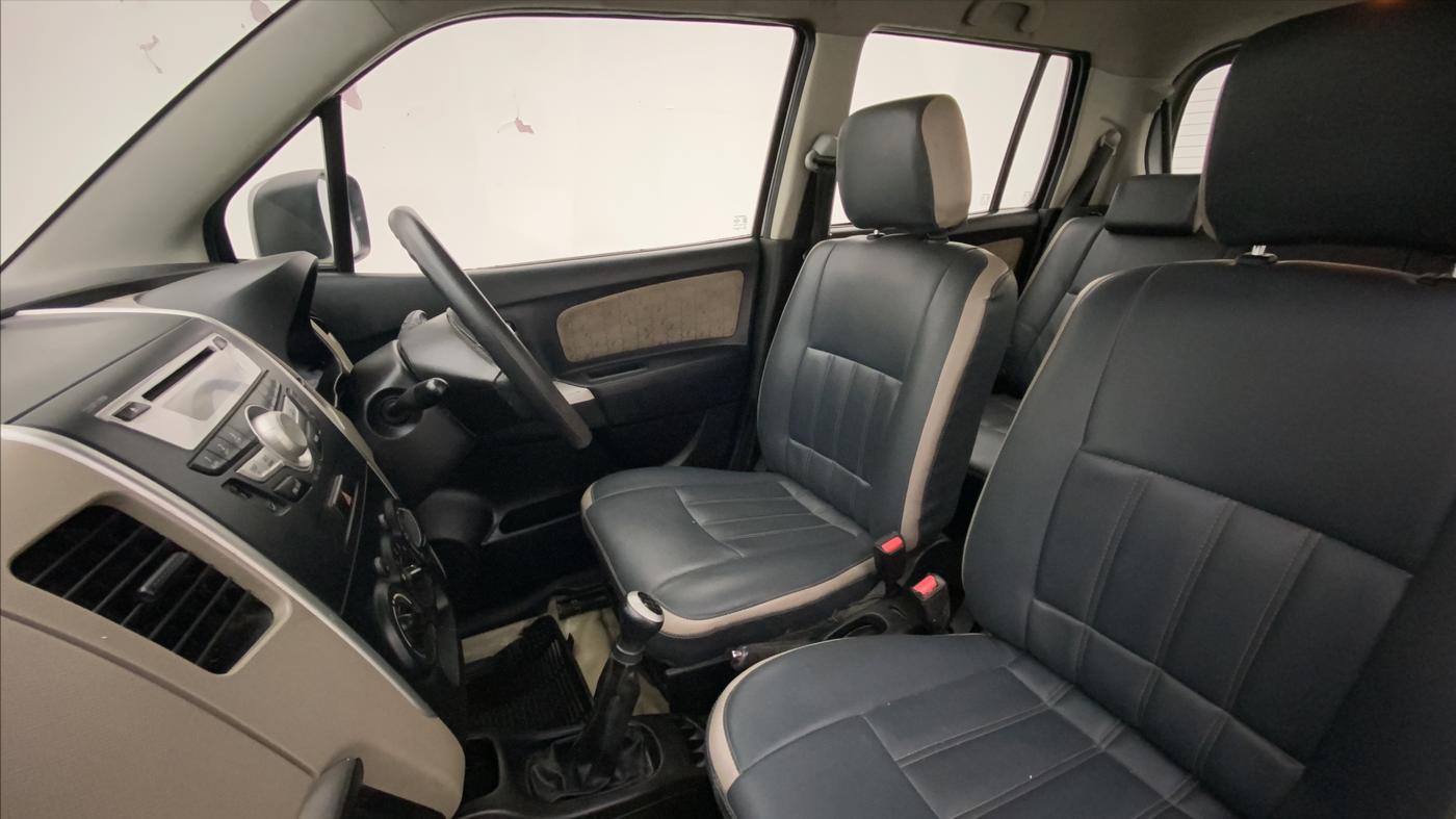 2014 Maruti Wagon R 1.0 VXI, CNG, Manual, 78,118 km, Right Side Front Door Cabin