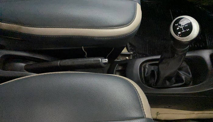 2014 Maruti Wagon R 1.0 VXI, CNG, Manual, 78,118 km, Gear Lever