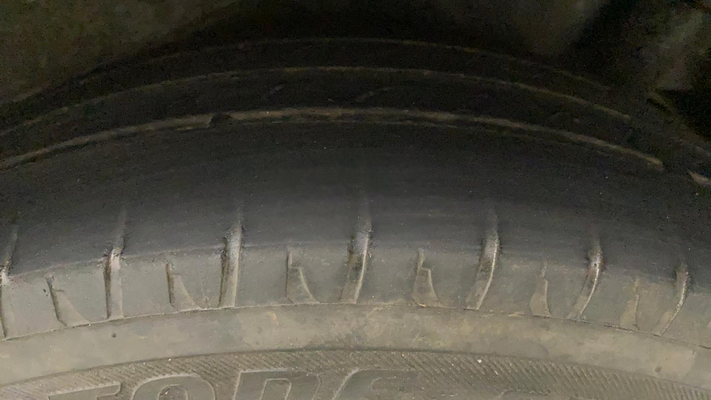 2014 Maruti Wagon R 1.0 VXI, CNG, Manual, 78,118 km, Left Rear Tyre Tread