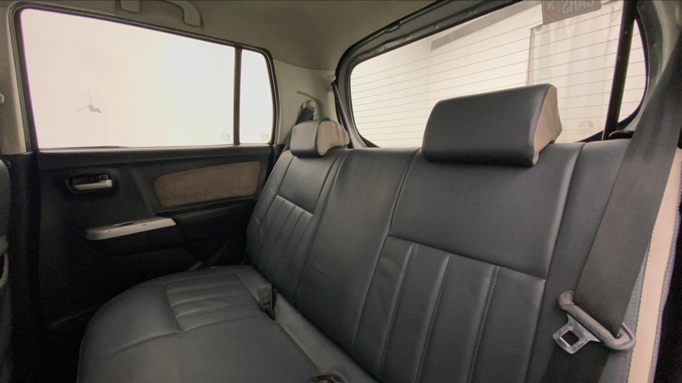 2014 Maruti Wagon R 1.0 VXI, CNG, Manual, 78,118 km, Right Side Rear Door Cabin