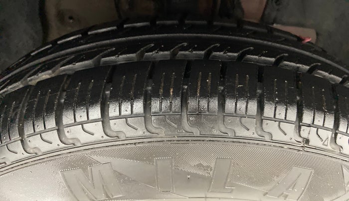 2013 Fiat Grand Punto DYNAMIC 1.3, Diesel, Manual, 27,873 km, Right Front Tyre Tread