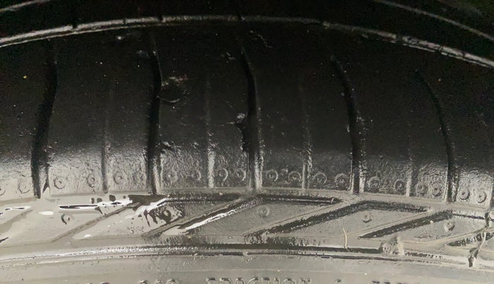 2021 Tata NEXON XZA PLUS (O) DIESEL DUAL TONE, Diesel, Automatic, 46,355 km, Right Front Tyre Tread