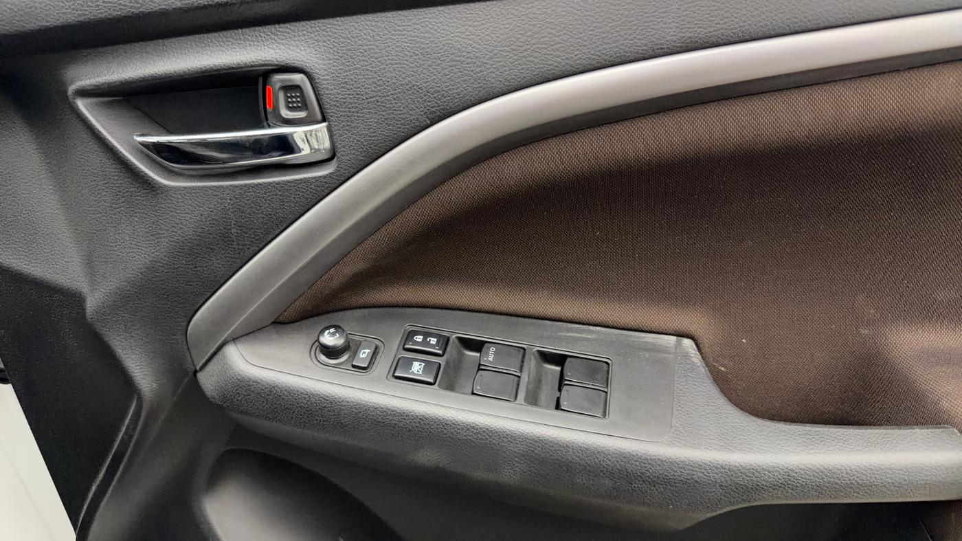 2023 Maruti BREZZA ZXI AT SMART HYBRID, Petrol, Automatic, 4,506 km, Driver Side Door Panels Control