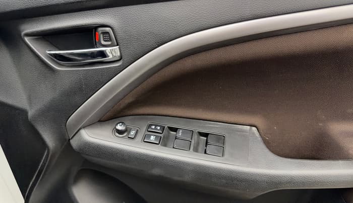 2023 Maruti BREZZA ZXI AT SMART HYBRID, Petrol, Automatic, 4,506 km, Driver Side Door Panels Control