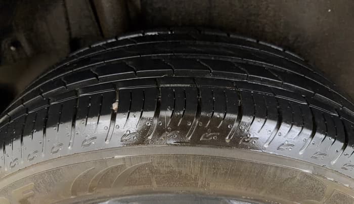 2023 Maruti BREZZA ZXI AT SMART HYBRID, Petrol, Automatic, 4,506 km, Right Rear Tyre Tread