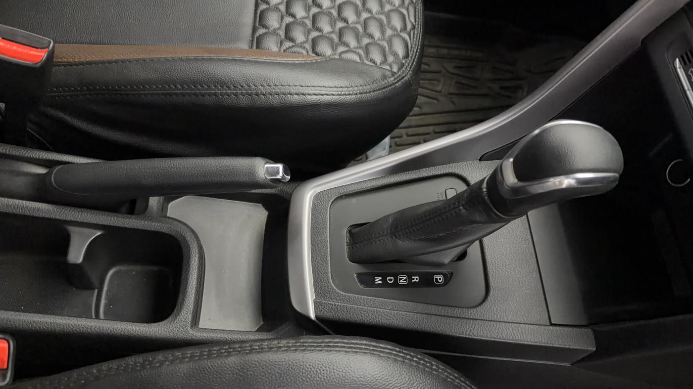 2023 Maruti BREZZA ZXI AT SMART HYBRID, Petrol, Automatic, 4,506 km, Gear Lever