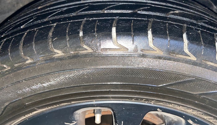 2017 Maruti Baleno RS 1.0 PETROL, Petrol, Manual, 85,695 km, Right Front Tyre Tread