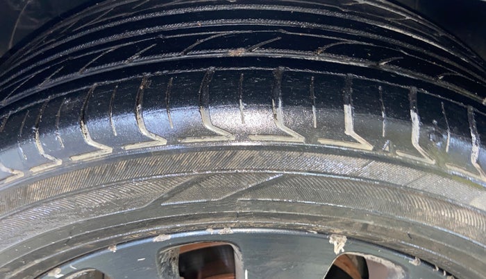 2017 Maruti Baleno RS 1.0 PETROL, Petrol, Manual, 85,695 km, Left Front Tyre Tread