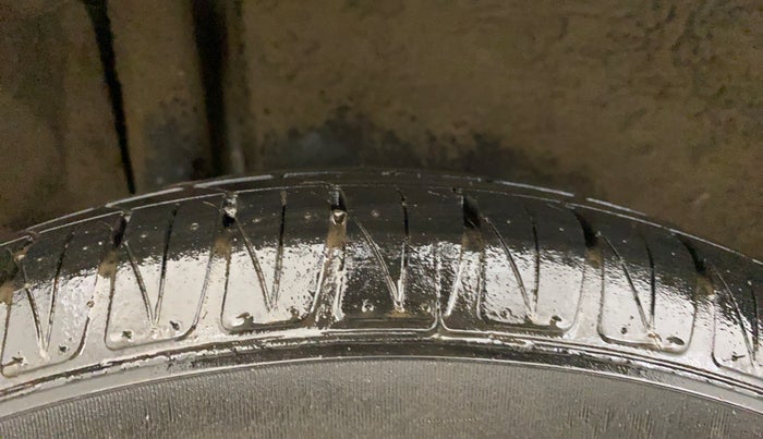 2022 Toyota URBAN CRUISER HIGH GRADE MT, Petrol, Manual, 13,775 km, Right Rear Tyre Tread