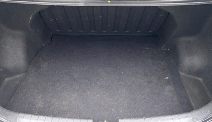 2015 Hyundai Xcent S 1.2, Petrol, Manual, 51,874 km, Boot Inside