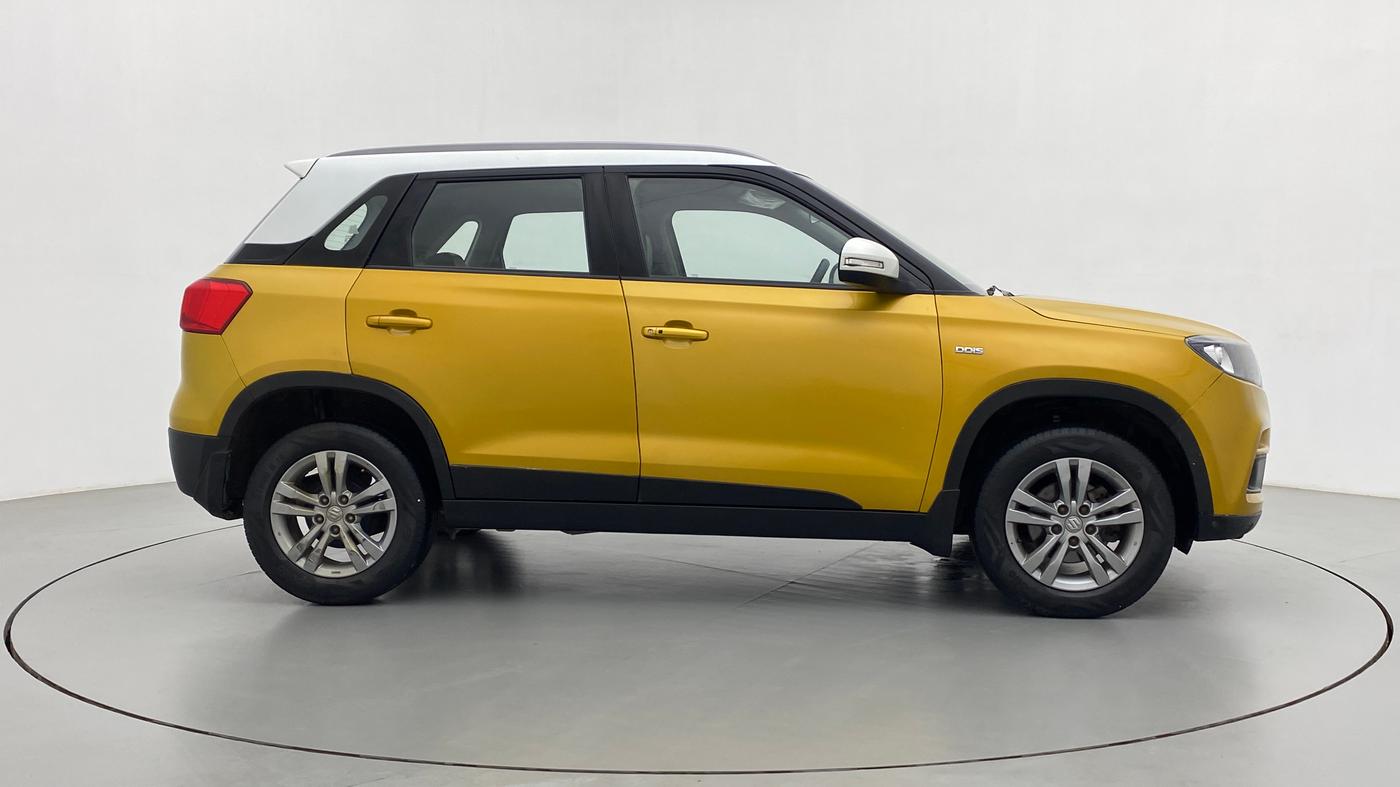 2016 Maruti Vitara Brezza ZDI PLUS DUAL TONE, Diesel, Manual, 45,520 km, Right Side View